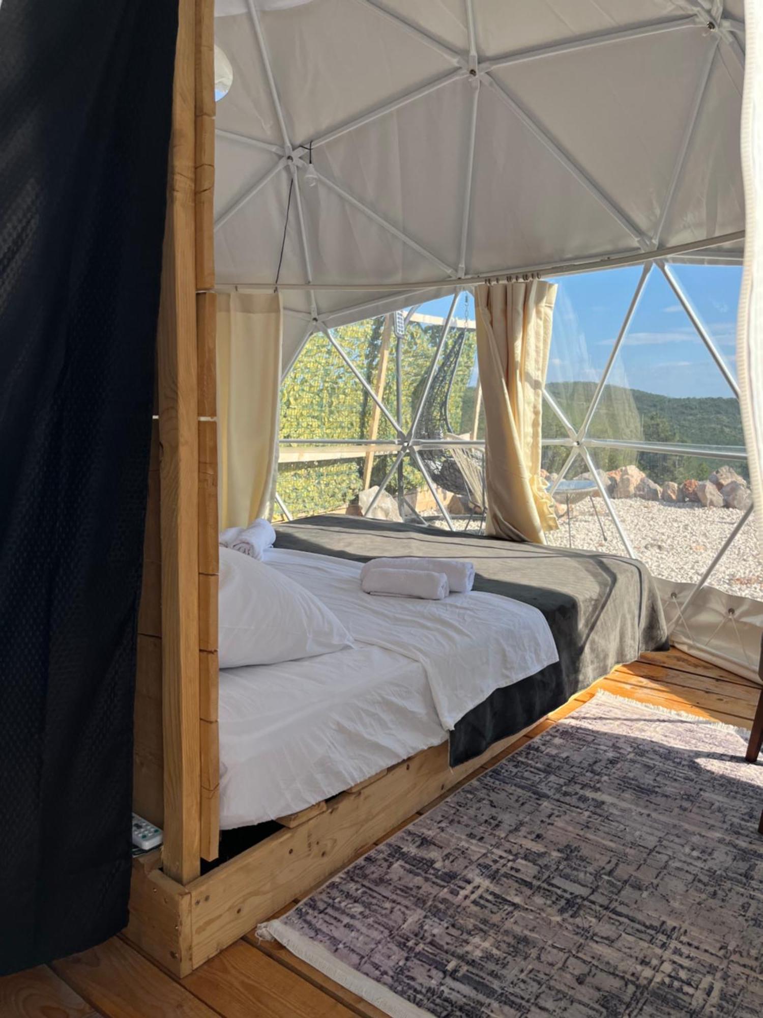 Glamping Peninsula Lustica Rose Villa Tivat Exterior foto